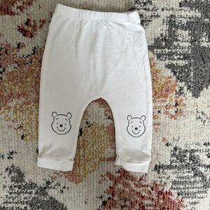 Disney Winnie Pooh 6-9m Baby Boy Joggers Pants EUC
So CUTE. Washed never worn
